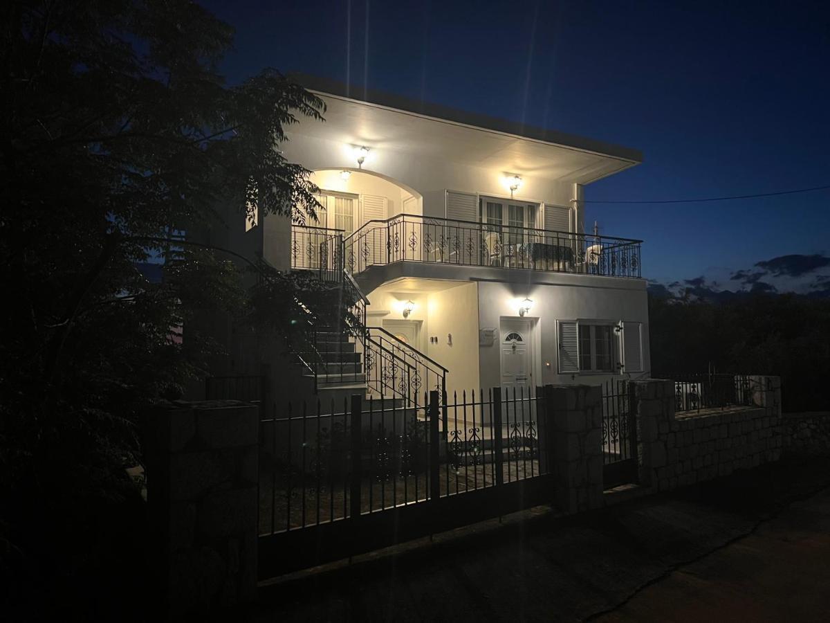 Casa Blanca II Apartamento Pírgos Dhiroú Exterior foto